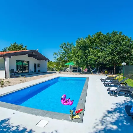 Nova Lux Сasa de vacaciones