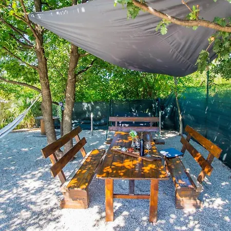 Nova Lux בית נופש