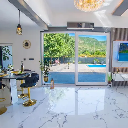 Nova Lux Semesterbostad Mostar