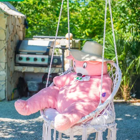 Nova Lux Semesterbostad *