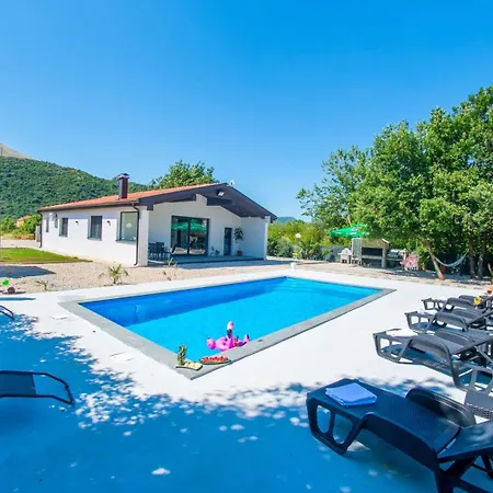 Сasa de vacaciones Nova Lux Mostar