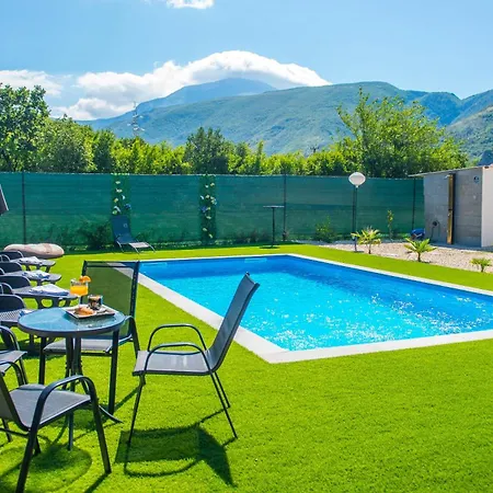 Nova Lux * Mostar